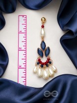 The Shrinking Violet- Golden Pearl Earrings