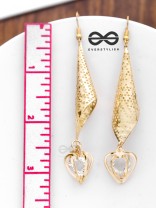 The Meshed Drop Hearts - The Golden Charm Collection