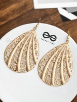 The Intricate Meshed Leaves - Golden Casual Earrings