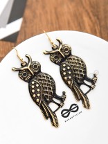 The Golden Chic Owls - A Dark Fantasy Collection