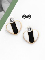 The Chic Valentine - Golden Heart Studs