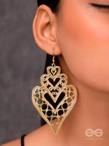 The Multilayered Intricate Hearts - The Golden Charm Collection