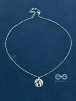 Citizen of the globe - Statement Silver Neckpiece