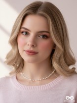 The Pearls of Elegance - Golden Statement Neckpiece