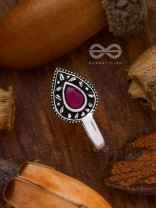 The Intricate Droplets - Embellished Non-pierced Nosepin (Ruby Red)