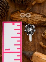 The Floral Delight - Embellished Non-pierced Nosepin (Shimmery White)