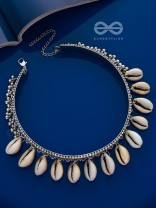 A Bohemian Indulgence - Oxidised Shell Choker Neckpiece
