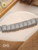 Spreading the Wings - Statement Boho Choker