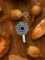The Noble Motifs - Non-Pierced Boho Nosepin (Sapphire Blue)