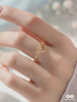 The Tangled Heart - Golden Adjustable Ring