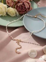WEAR ME KNOT! pearl and bow detailed necklace