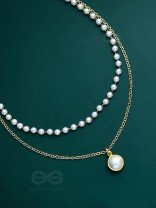 The Goddess Of Pearls - Statement Golden Neckpiece With Anti-Tarnish Coating 