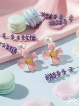 The Floral Pearl stunners - Statement Earrings