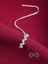 The Sparkling Swerve- Silver Earcuff Chain (One ear)