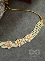 The Classy Elegance - Set of Statement Choker and Studs ( Pearl white)