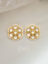 The Classy Elegance - Set of Statement Choker and Studs (Gray)