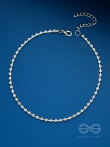 Elegance around my Neck - Silver Statement Neckpiece