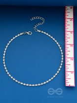 Elegance around my Neck - Silver Statement Neckpiece