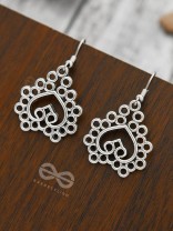 Queen of Hearts - Tiny Trinket Earrings