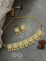 THE WINDOWS OF OPULENCE - SET OF STATEMENT CHOKER AND EARRINGS(Artichoke green)