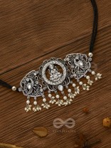 The Opulence of Devotion- Statement Set of Earrings and Choker
