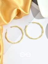 The Enso Circle- Elegant Golden Hoops
