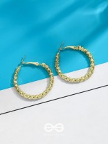 Intertwined Rims- Textured Golden Hoops