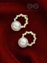 Crowned Pearls- Rhinestones Studded Pearl Earrings