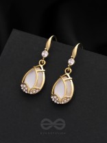The Arctic Rain- Golden Rhinestones Earrings