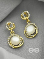 The Moonshine- Golden Rhinestones and Pearl Earrings