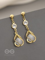 Twirling Vines- Golden Pearl Earrings