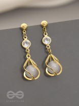 Twirling Vines- Golden Pearl Earrings