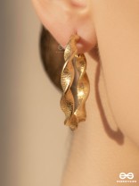 The Ruffled Ring- Minimalist Golden Hoops