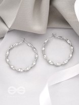 The Ruffled Ring- Minimalist Silver Hoops