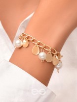 Pearly Rain - Golden Pearl Bracelet