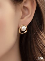 The Moon Orbit- Golden Pearl Earrings