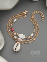 The Shell Galaxy- Golden Three Layered Bracelet