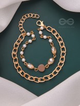 Star Sprinkled- Golden Layered Bracelet