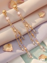 Rains of Castamere- Golden Glass Beads Earrings