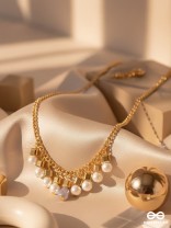 Glowing Lanterns- Golden Pearls Necklace With Anti-Tarnish Coating 