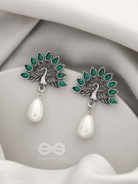 The Peacock Crown- Oxidised Pearl Earrings