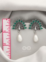 The Peacock Crown- Oxidised Pearl Earrings