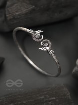 The Black Swan- Oxidised Bangle Bracelet