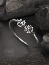 Misty Snowflakes- Oxidised Bangle Bracelet