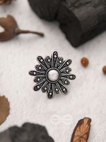 The Beaming Bloom- Oxidised Statement Ring