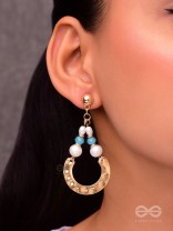 The Circle of Light - Golden Embellished Earrings