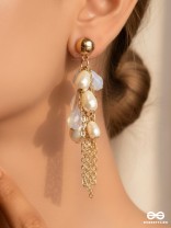 The White Garden- Golden Pearl Earrings