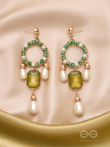 The Jade Mirror- Golden Pearl Earrings