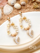 The Coastal Charm- Golden Embellished Earrings