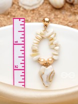 The Coastal Charm- Golden Embellished Earrings